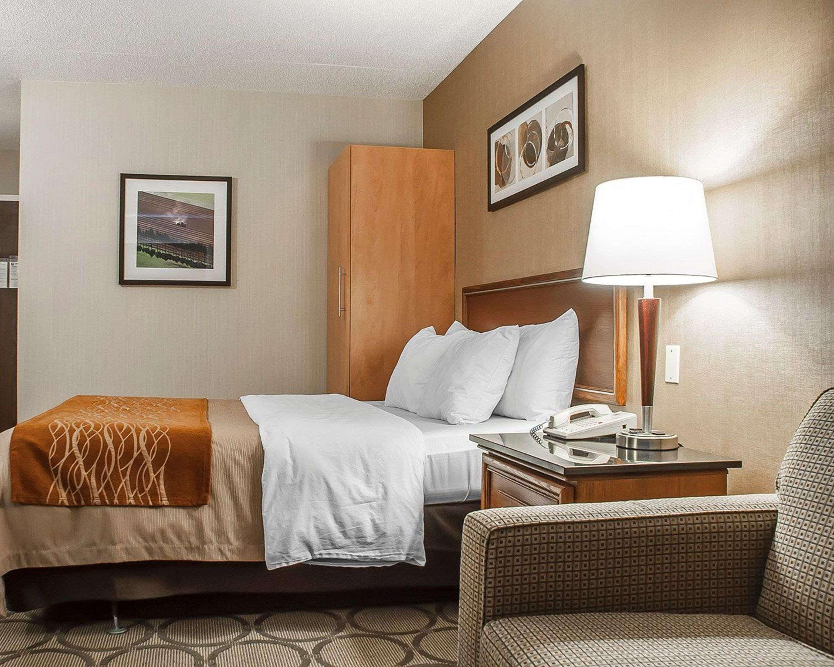 Comfort Inn Simcoe Exteriör bild